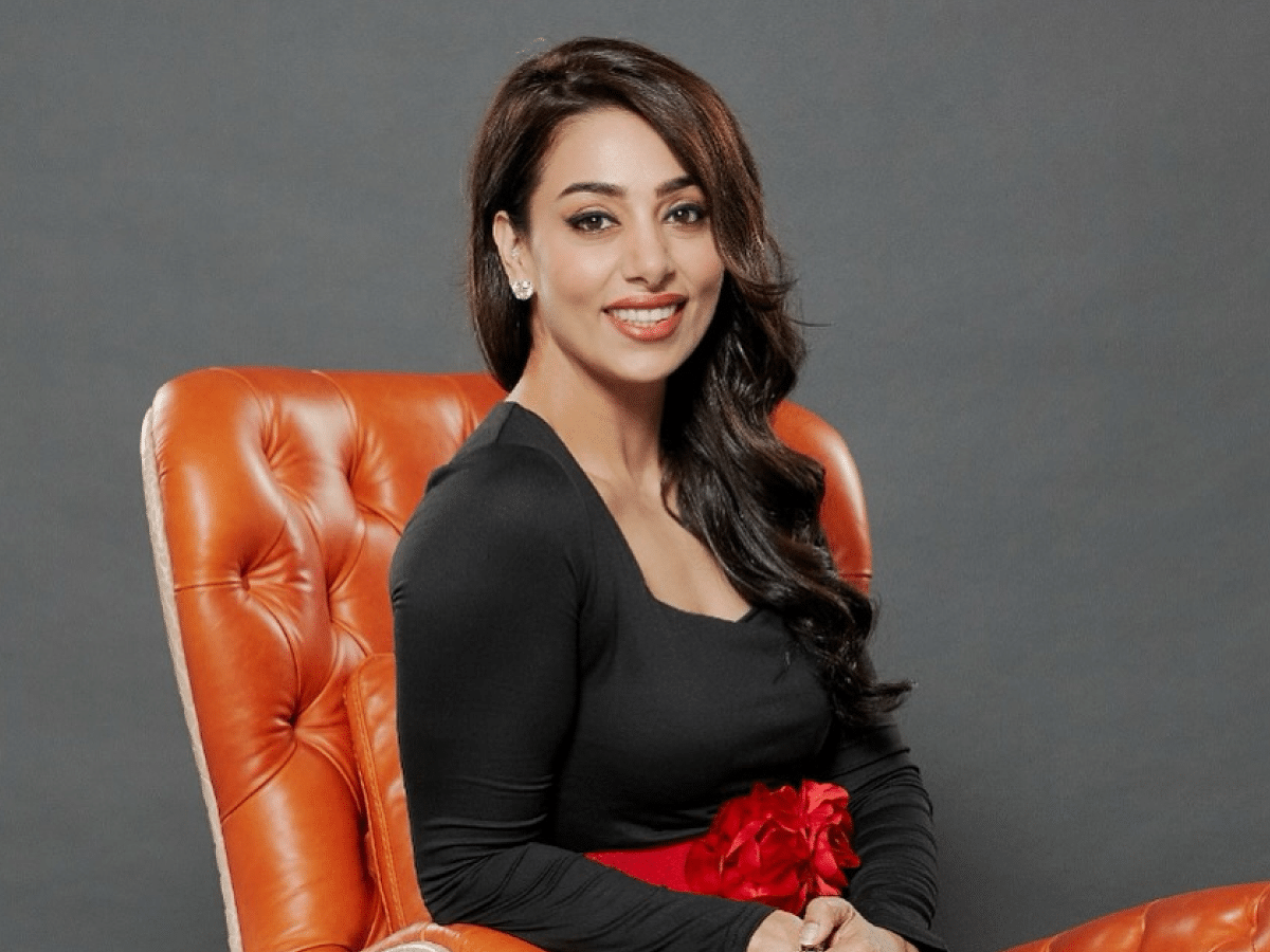 Dr Sana Sajan